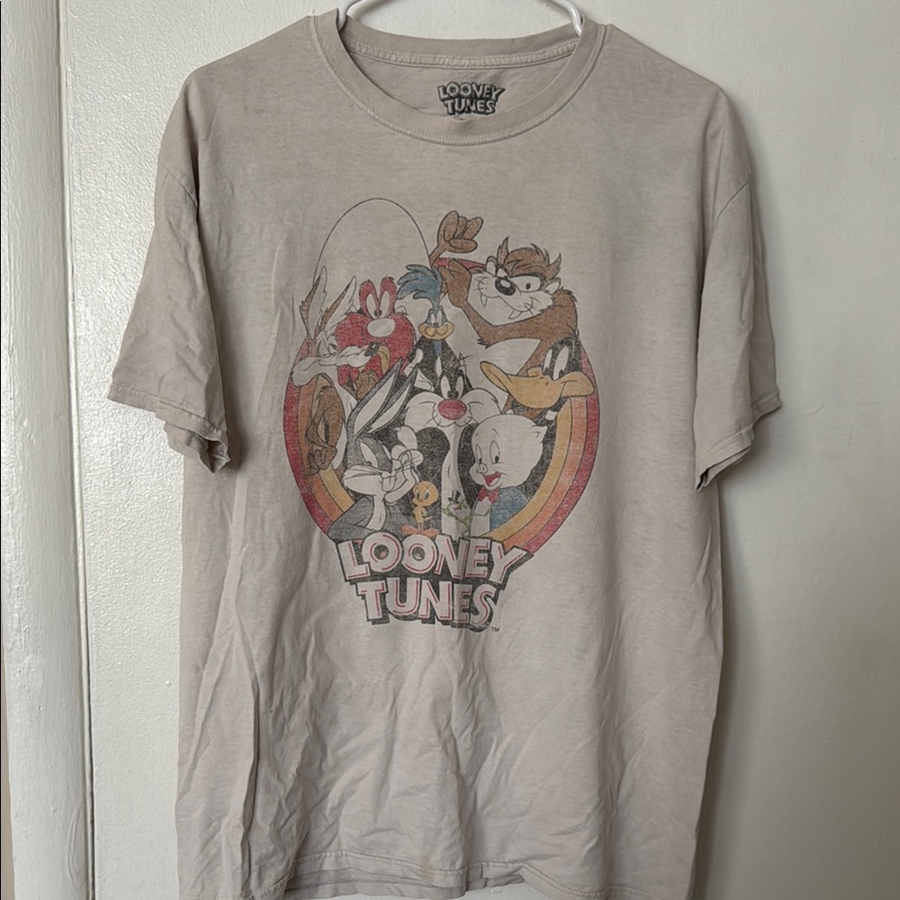 Looney Tunes Graphic T-Shirt